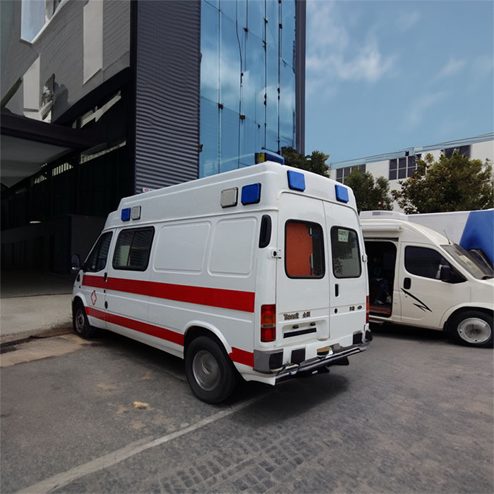 龙岗广东省广州市传染病医院私人救护车租赁到昆明延安医院救护车转运服务-救护车出租