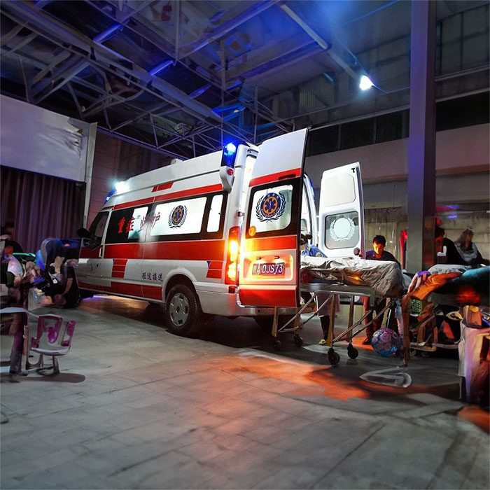 龙岗广东省广州市妇幼保健院院区租用私人救护车到厦门市妇幼保健院救护车走一趟多少钱