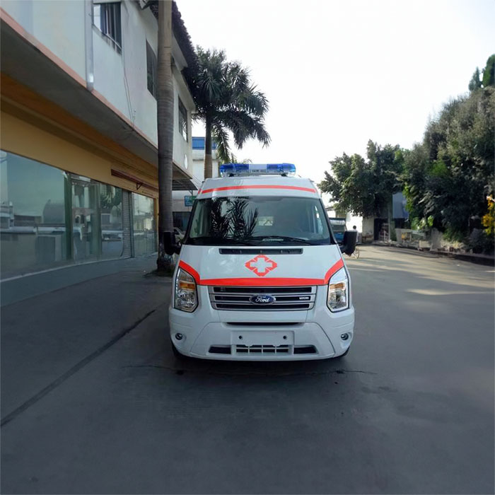 龙岗深圳急救车租赁康复回家到汕尾市城区私人救护车租车联系电话