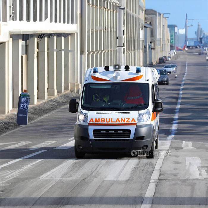 龙岗广东省中山市人民医院私人救护车出租到河北省职工医学院附属医院（河北省职工医学院附院）救护车回家车怎么收费