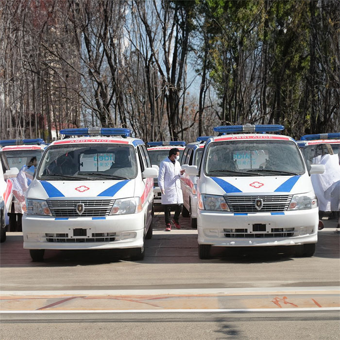宝安深圳急救车租赁出院回老家到云浮市正规救护车出租电话