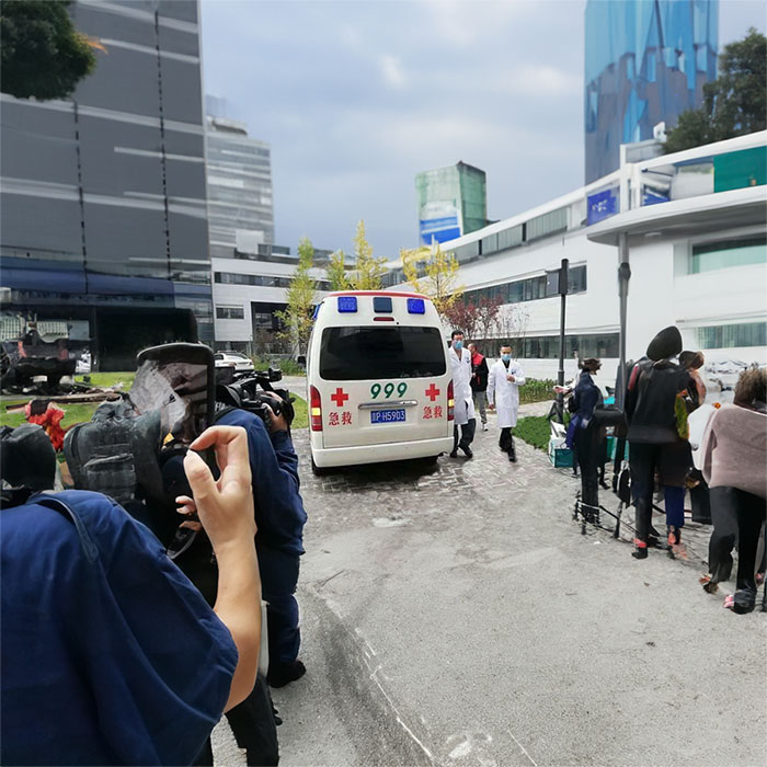 龙岗广东省广州军区总医院120私人救护车租赁到解放军总医院烧伤整形医院（全军烧伤研究所）出租救护车