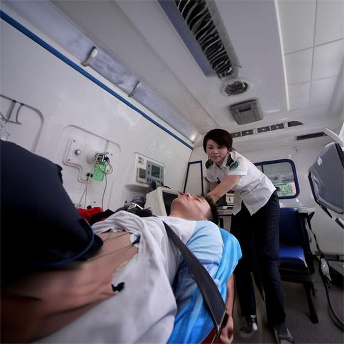 龙岗广东番禺中心医院租私家救护车转院到新疆医科大学第五附属医院怎么叫救护车电话