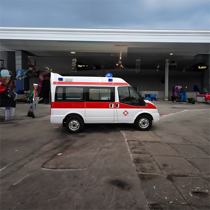 龙岗广东广州市红十字会医院租救护车护送到解放军六一中心医院租用救护车电话