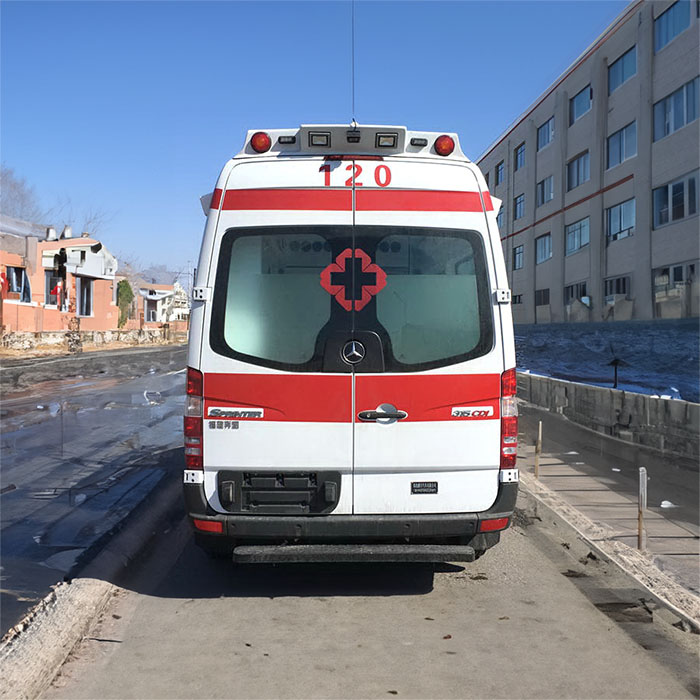 南山深圳120急救车出租出院回老家到佛山市南海区私人救护车电话