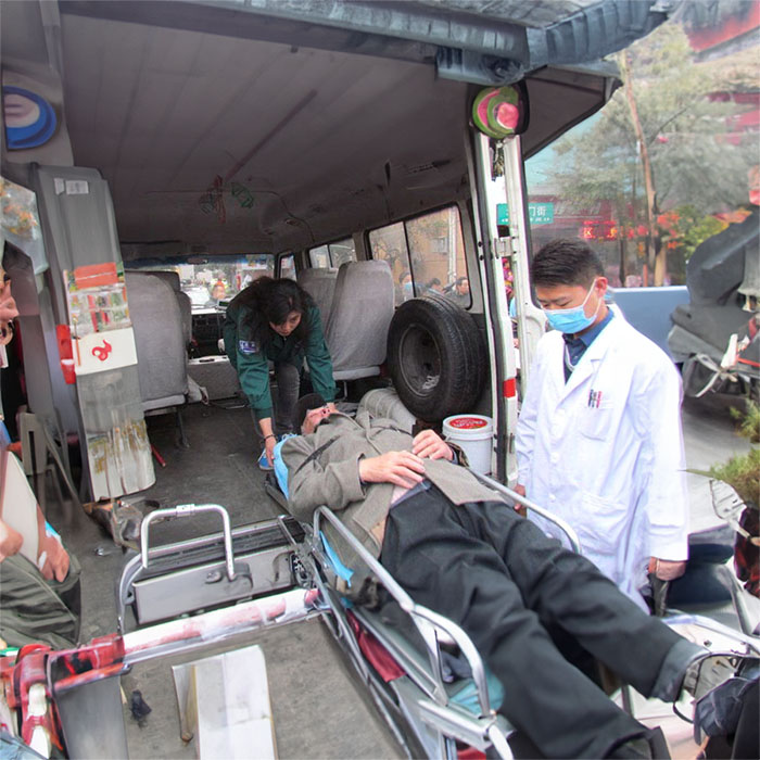龙岗广东中山大学附属汕头医院120私人救护车租赁到山西省妇幼保健院医疗救护车转运-救护车出租