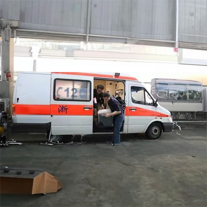 南山深圳120救护车租赁康复护送到茂名市化州市救护车电话999