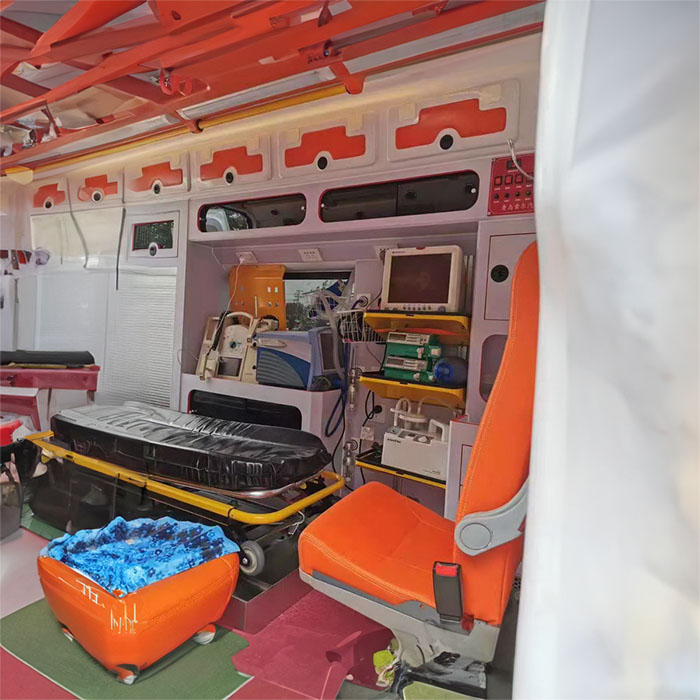 深圳急救车出租康复回家到云浮市郁南县救护车联系方式