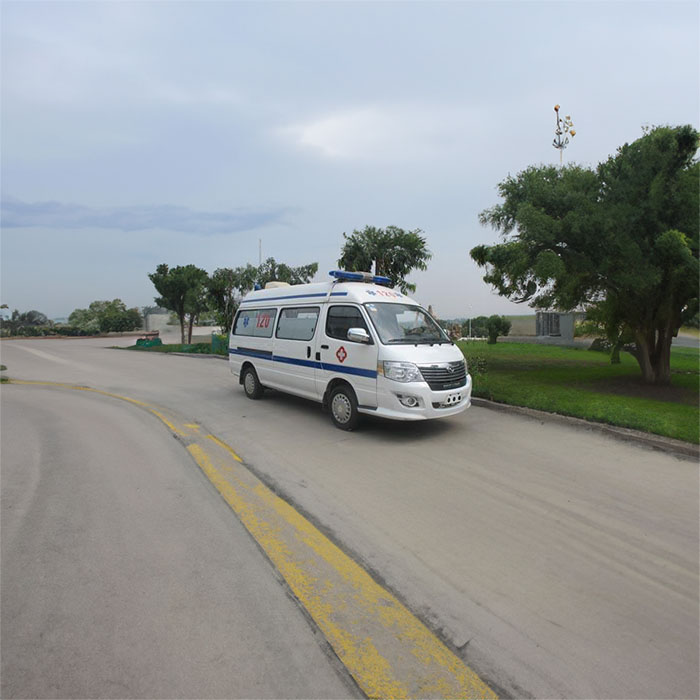 南山深圳救护车租赁病重回老家到河源市救护车出租电话号码