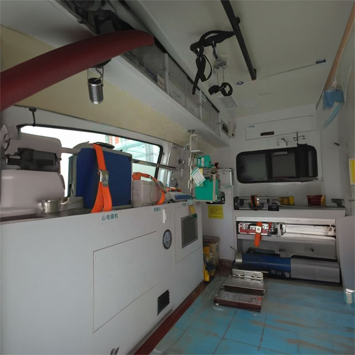 南山深圳120救护车租赁康复回老家到深圳市救护车热线