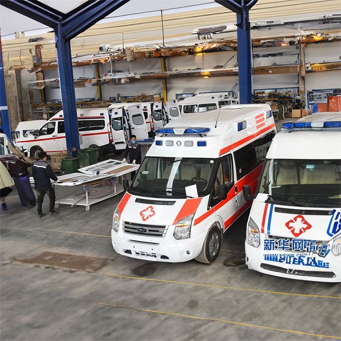 南山深圳急救车出租病重返乡到广州市白云区救护车租赁联系方式