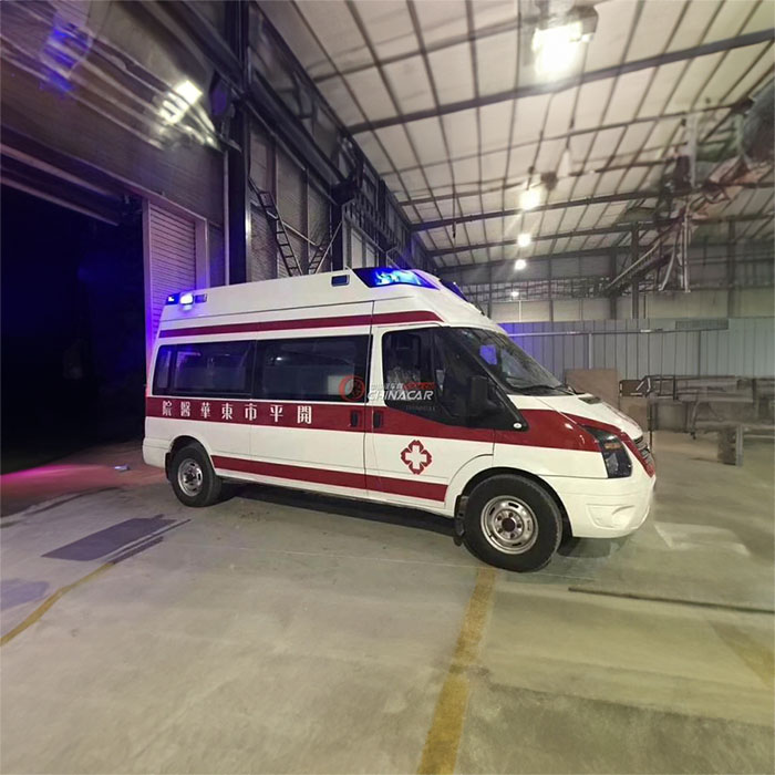 龙岗深圳救护车出租康复护送到深圳市南山区租救护车电话