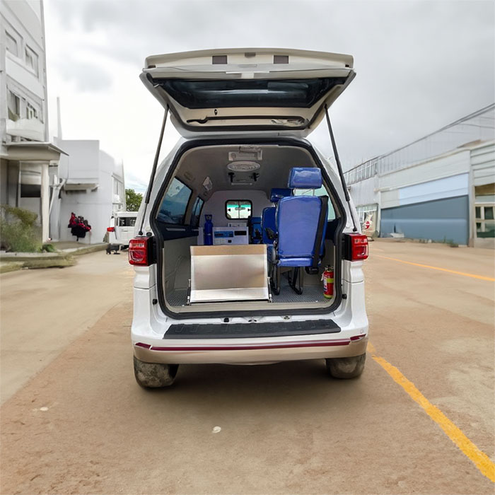 龙岗广东广东省中医院芳村分院租用私人救护车护送到徐州市中心医院(徐州市第四医院)999救护车电话