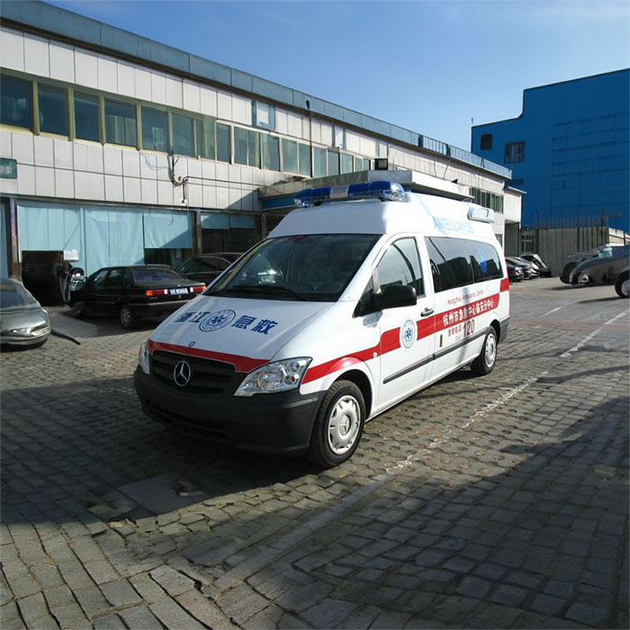 龙岗深圳急救车出租出院回老家到珠海市香洲区护送病人专车电话