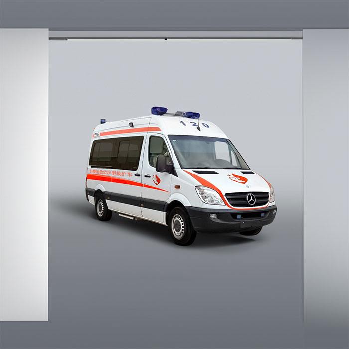 龙岗梅州市人民医院租救护车护送到钦州市人民医院（钦州市地区人民医院）120救护车出租