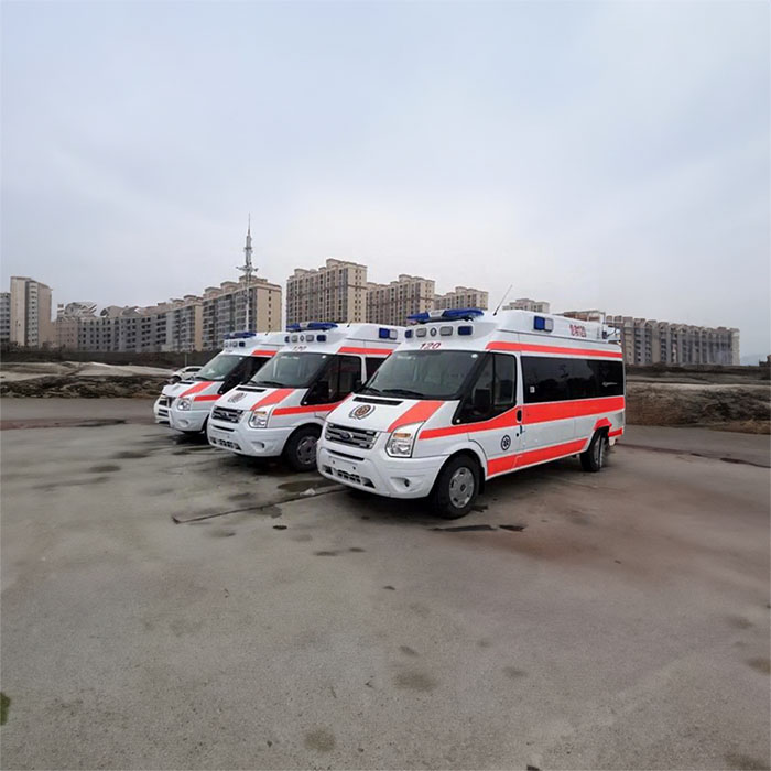 龙岗广东武警广东总队医院租救护车到东莞市人民医院长途救护车租凭价格