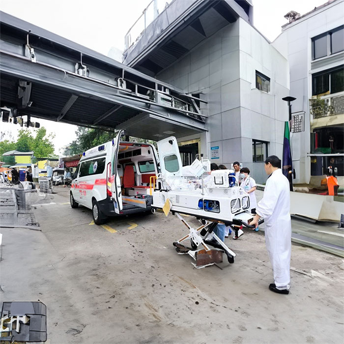 龙岗广东陆总医院租救护车护送到云南省肿瘤医院（昆明医学院第三附属医院）转运救护车租赁-救护车出租