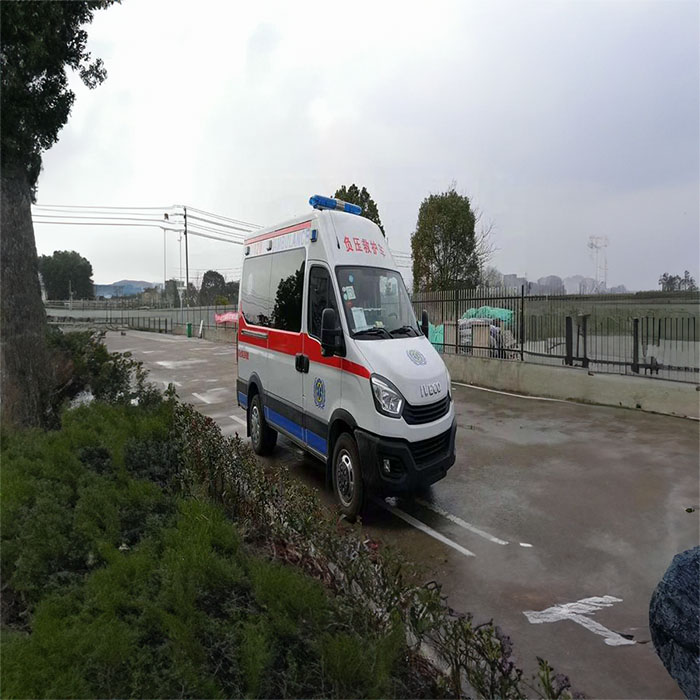 深圳深圳救护车租赁出院返乡到江门市恩平市的救护电话是多少