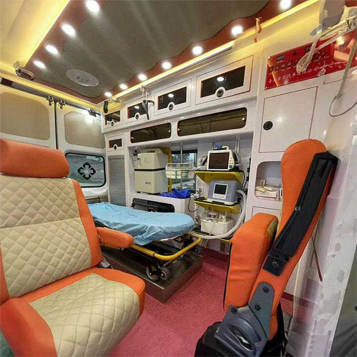 龙岗广东广东暨南大学附属医院租私家救护车转院到乌鲁木齐市口腔医院120租车联系电话