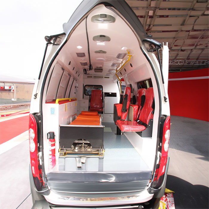 深圳深圳救护车出租出院返乡到潮州市饶平县救护车打什么电话号码