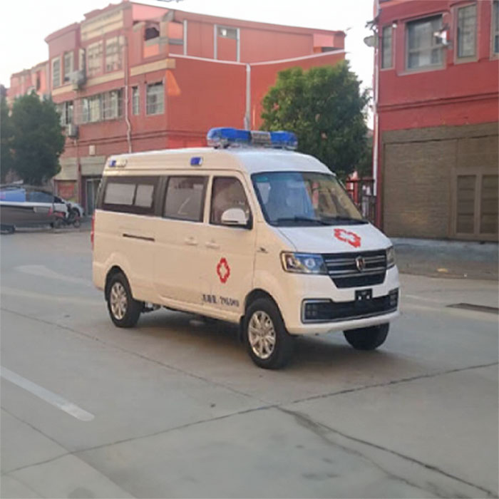 广东省广州市妇幼保健院院区租私家救护车转院到贵阳市第二人民医院正规救护车出租价格