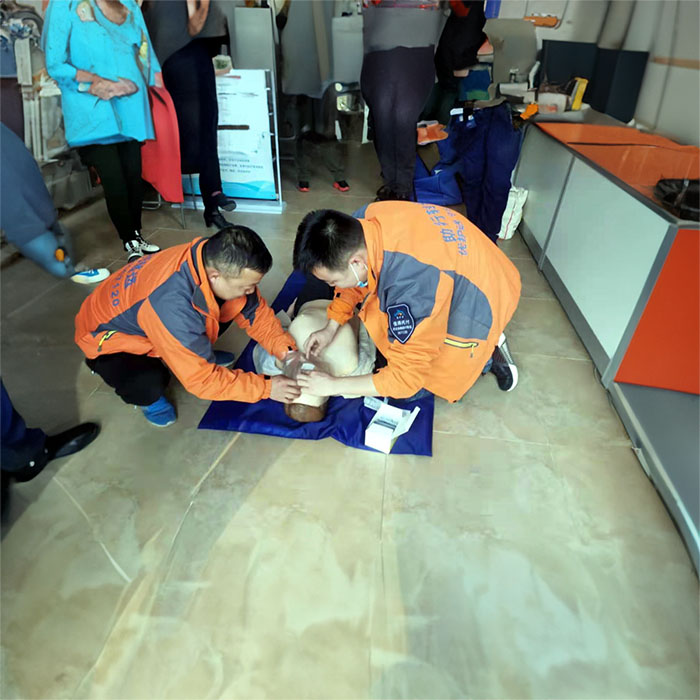 龙岗深圳市人民医院租赁私家救护车到九江市中医院救护车转运公司-救护车出租