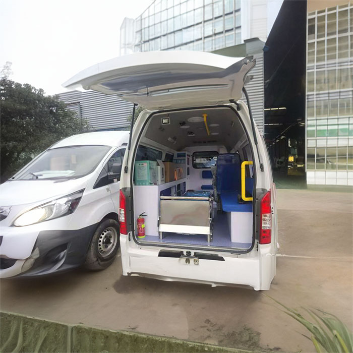 深圳深圳急救车租赁病重回老家到清远市佛冈县急救车租赁电话号码