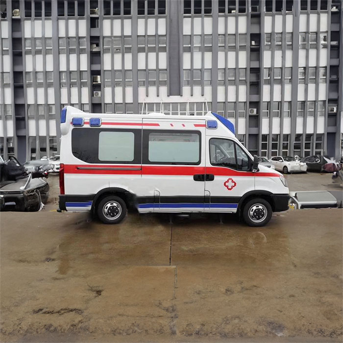 龙岗深圳120急救车租赁病重返乡到江门市开平市24小时应急联系电话