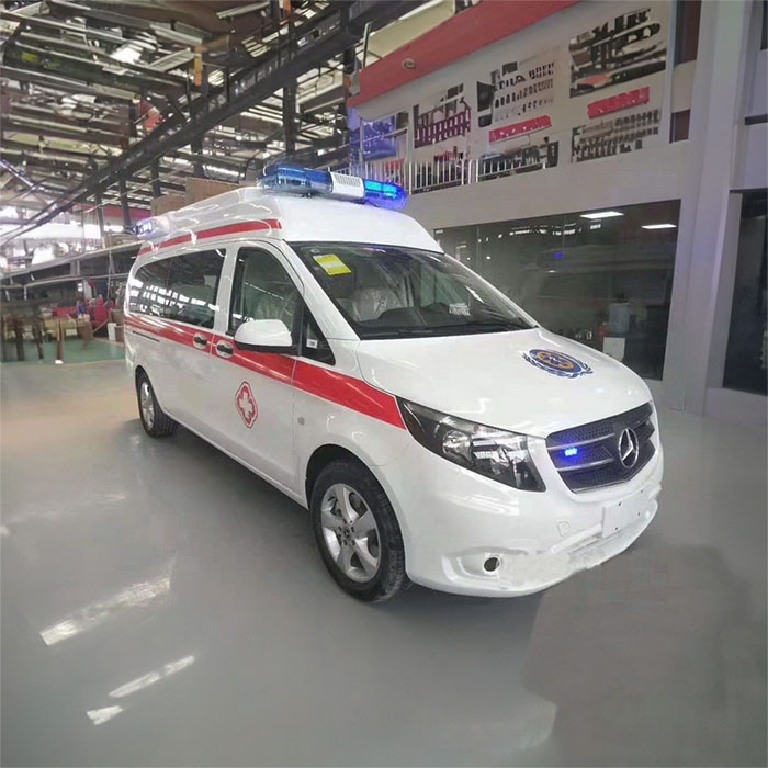 深圳深圳救护车租赁出院返乡到深圳市盐田区转院车辆联系