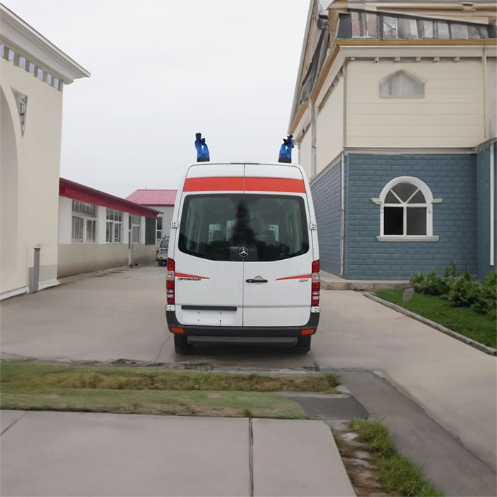 深圳深圳急救车出租出院回家到河源市救护车电话号