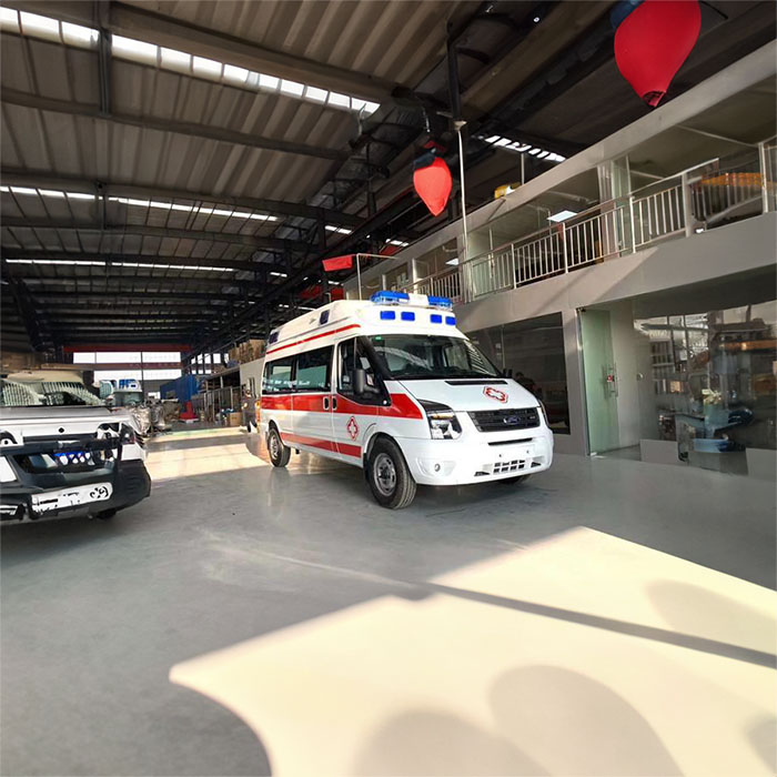 深圳深圳120救护车租赁病重返乡到肇庆市怀集县租赁救护车电话号码