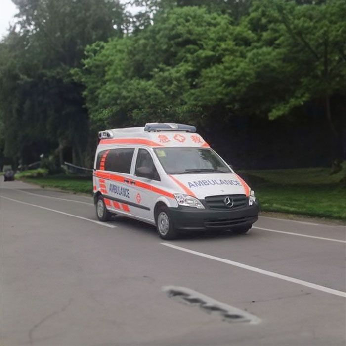 广东省佛山市禅城区中心医院租用私人救护车护送到广西中医学院附属医院（广西壮族自治区中医医院）转运救护-救护车出租
