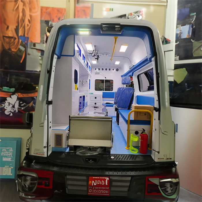 深圳深圳急救车出租出院回家到江门市恩平市租赁急救车联系电话