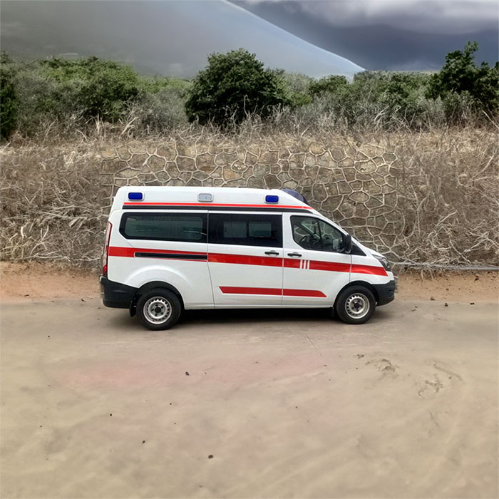 深圳深圳救护车租赁康复回老家到汕头市金平区救护车的电话是多少