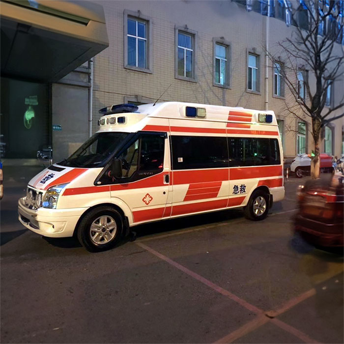 深圳深圳救护车出租出院回家到茂名市病人转运车电话