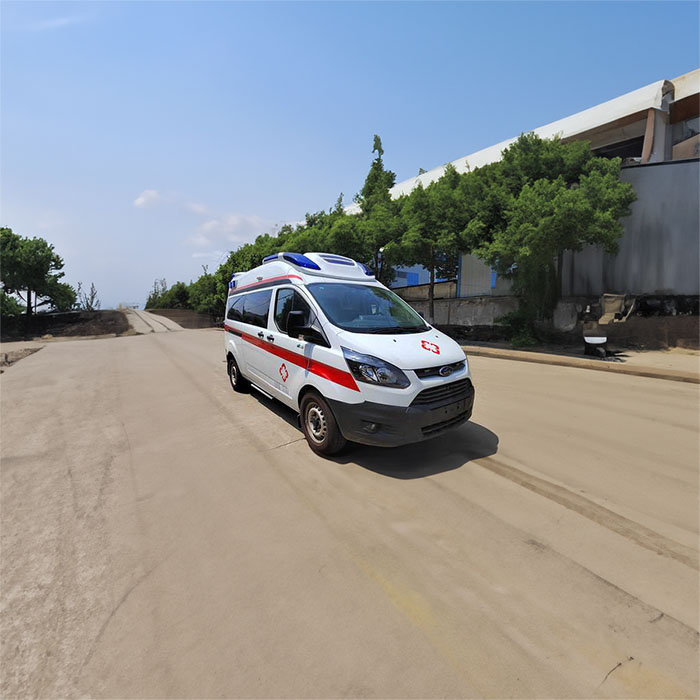 惠育医院租私人救护车转院到海南省人民医院急救车出租