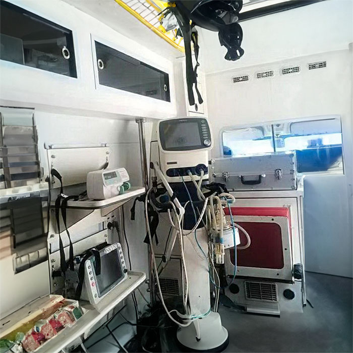 广东深圳市妇幼保健院救护车出租到西南医院（中央医院）救护车的电话是