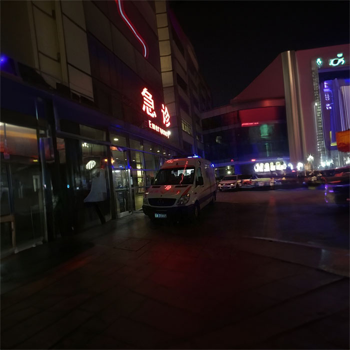 深圳深圳急救车租赁出院回老家到汕尾市陆丰市救护车租车联系电话