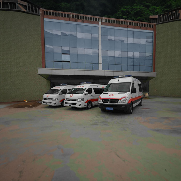 深圳深圳救护车出租康复回老家到广州市南沙区医院救护车电话