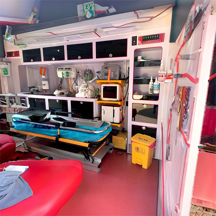 深圳深圳救护车出租出院返乡到清远市英德市非医疗转运服务车电话