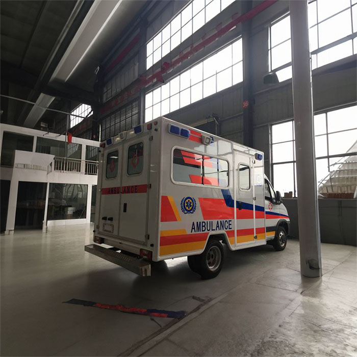 广东省深圳市第六人民医院租用私人救护车护送到青海大学附属医院（青大附院）急救转运车收费标准-救护车出租