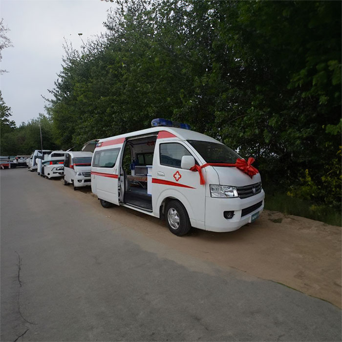 中山大学附属汕头医院租赁正规救护车到江苏大学医学院附属东方医院出租急救车电话号码