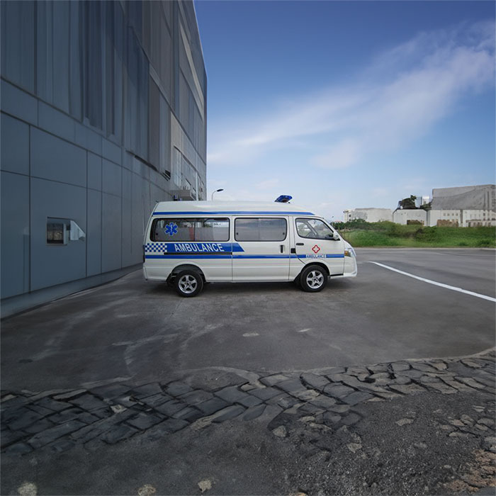 深圳深圳救护车租赁康复回老家到广州市海珠区医院转运车电话