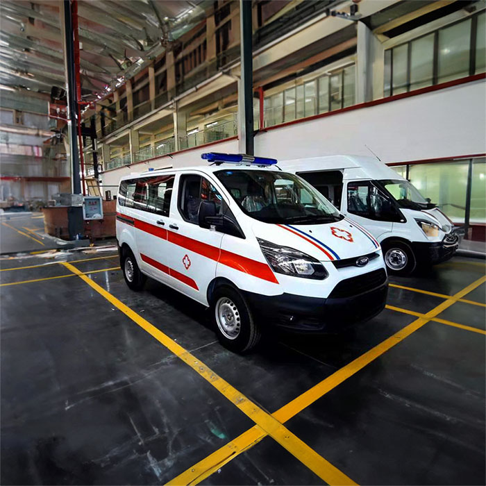 深圳深圳120救护车租赁病重返乡到梅州市兴宁市拉病人的车电话