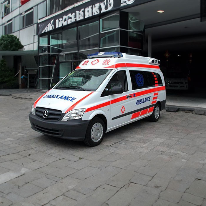 深圳深圳救护车租赁康复回老家到江门市新会区救护车的电话