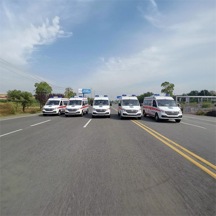 深圳深圳救护车出租康复回家到深圳市盐田区医院救护车电话