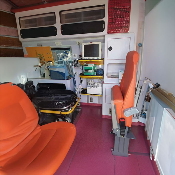 汕头大学医学院附属粤北人民医院租救护车到新疆医科大学第二附属医院七道湾医院急救车租车费用