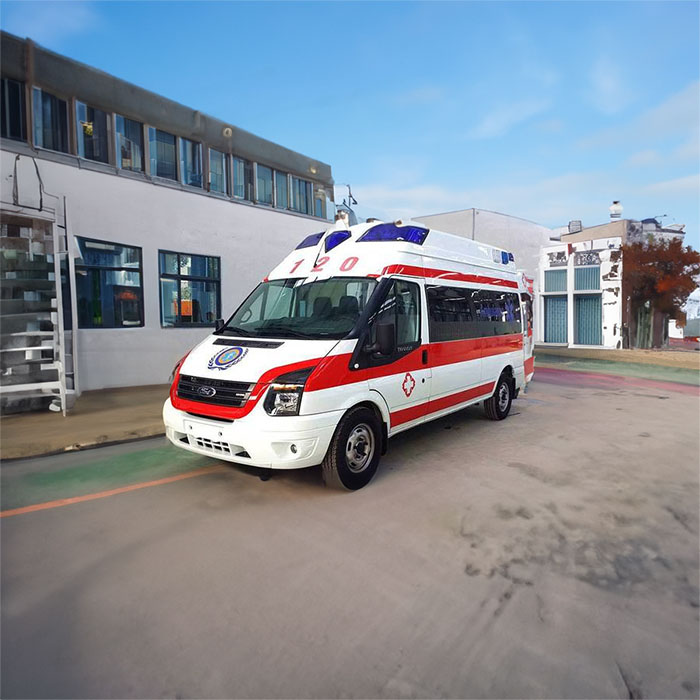 深圳深圳救护车租赁病重返乡到汕头市120送病人回家的电话号码