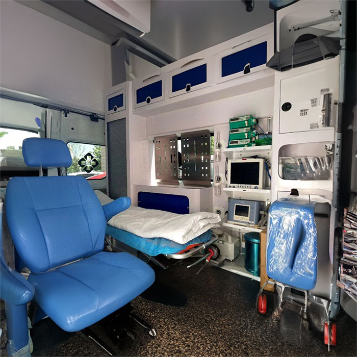 深圳深圳120救护车出租病重返乡到湛江市雷州市120救护车电话号码