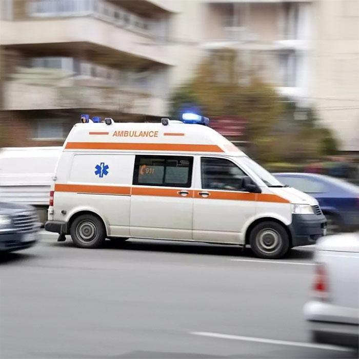 深圳深圳急救车出租康复回老家到深圳市市辖区转运中心电话